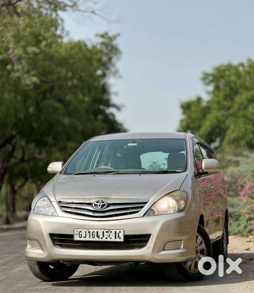 Toyota Innova 2004-2011 2.5 V Diesel 7-seater, 2009, Diesel