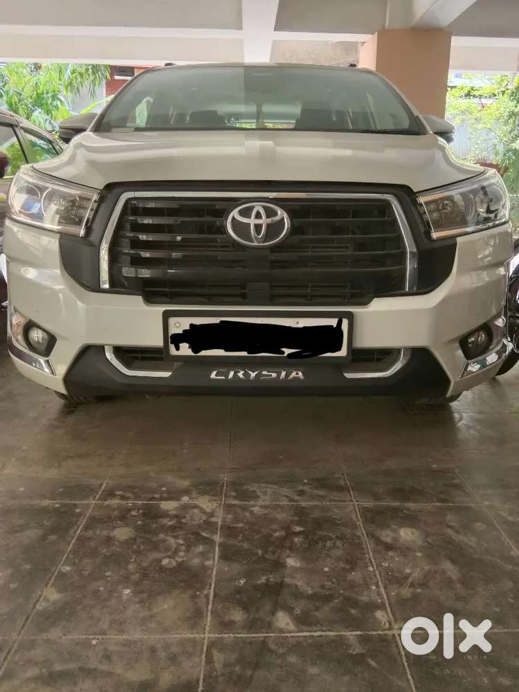 Toyota Innova Crysta 2023
