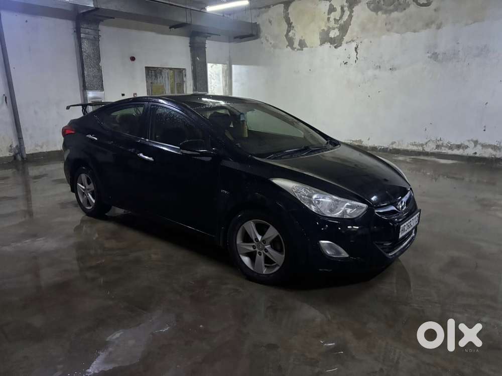 Hyundai New Elantra Petrol 2013