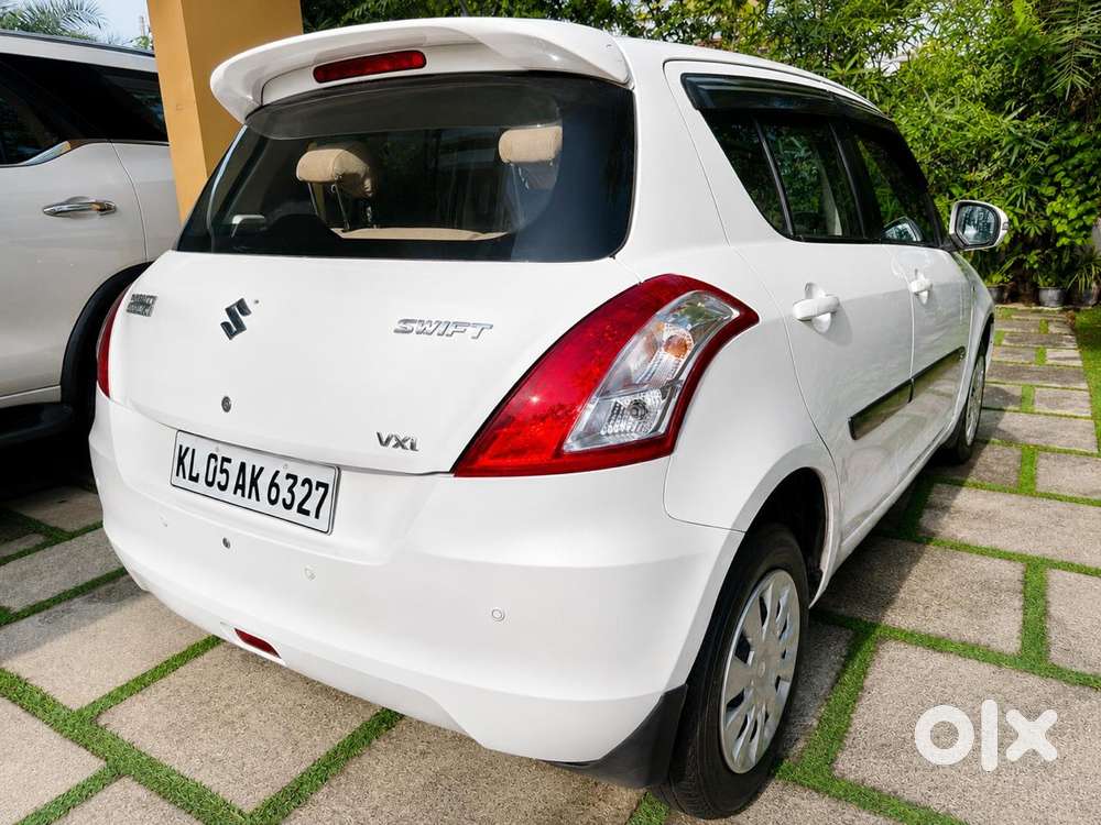 Maruti Suzuki Swift 1.2 Vxi (o), 2014, Petrol