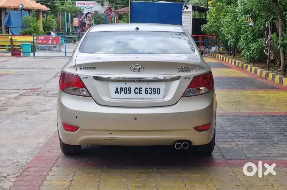 Hyundai Verna 2011 Diesel 75200 Km Driven