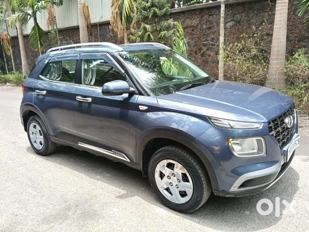 Hyundai Venue 2022 Petrol 68000 Km Driven