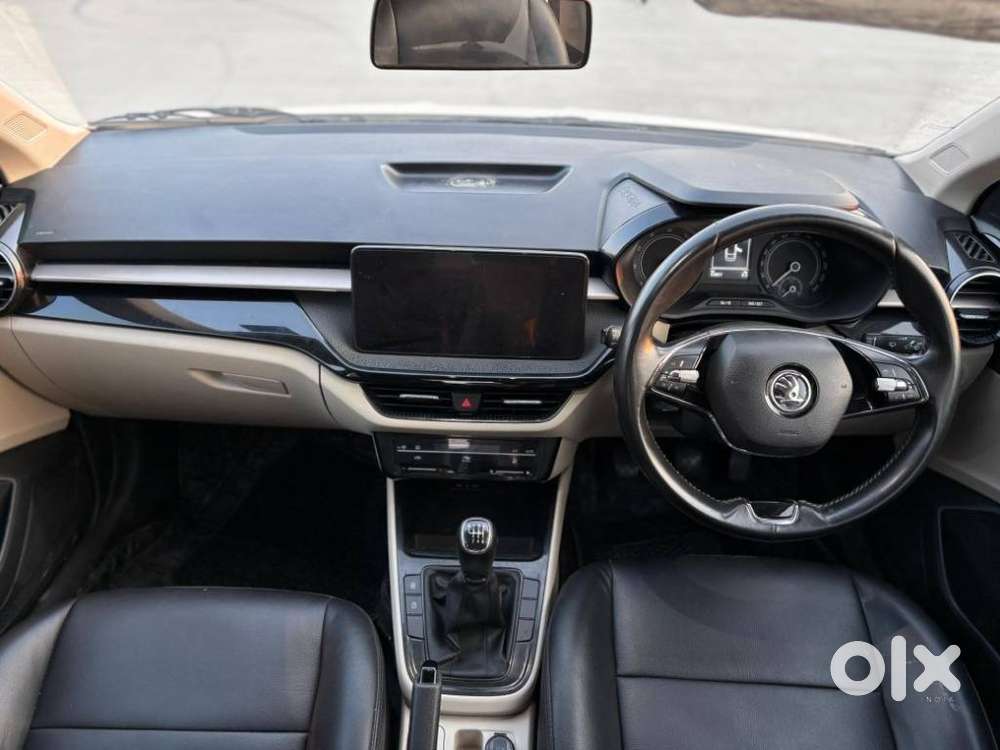 Skoda Slavia 1.5 Tsi Style, 2022, Petrol