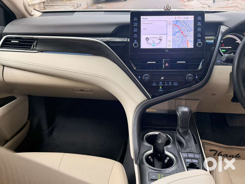Toyota Camry Hybrid, 2022, Petrol