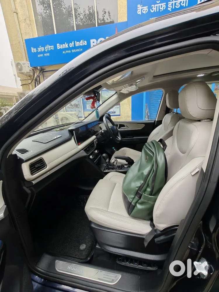 Xuv 700 Ax7  Petrol Automatic  Adas 7 Seater Dec 2024 Hp Reg