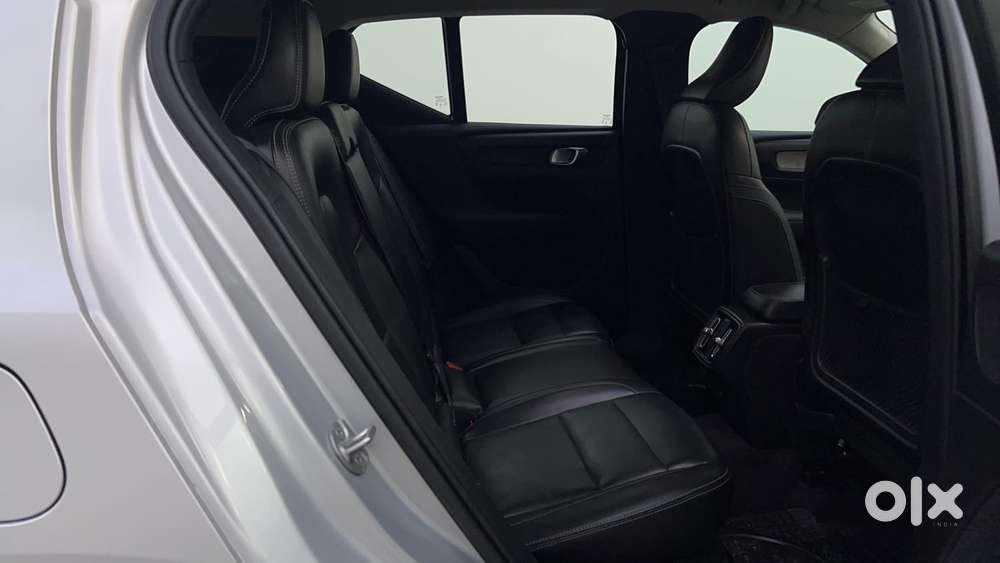 Volvo Xc40 B4 Ultimate, 2023, Petrol