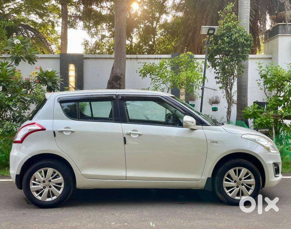 Maruti Suzuki Swift 2018 Zxi, 2017, Petrol