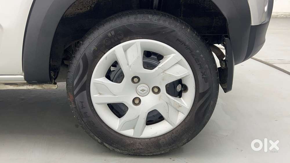 Renault Kwid 1.0 Rxt Amt, 2022, Petrol