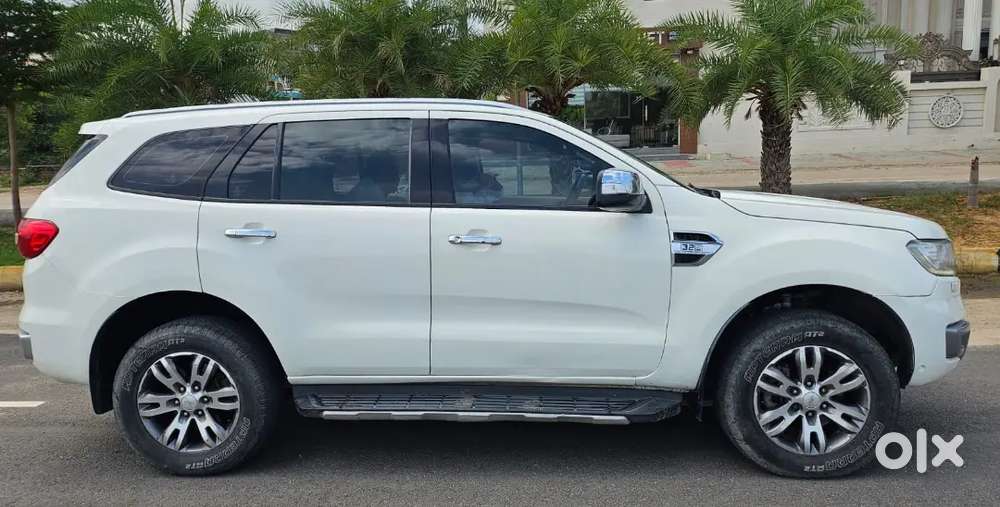 Ford Endeavour 2017 Diesel 145000 Km Driven