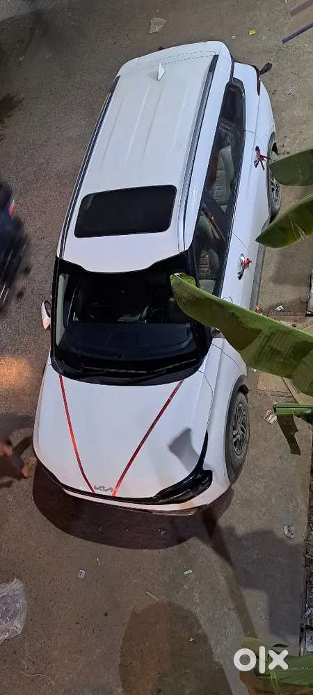 Kia Carens Luxury Plus Top Model 2023 Diesel Well Maintained