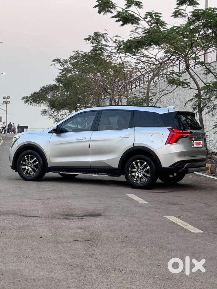 Mahindra Xuv700 2.0 Ax 7 Petrol At Str, 2022, Petrol