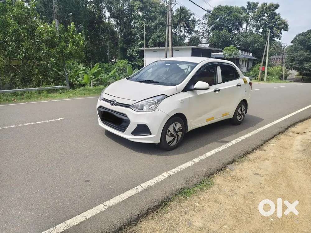 Hyundai Xcent 2016