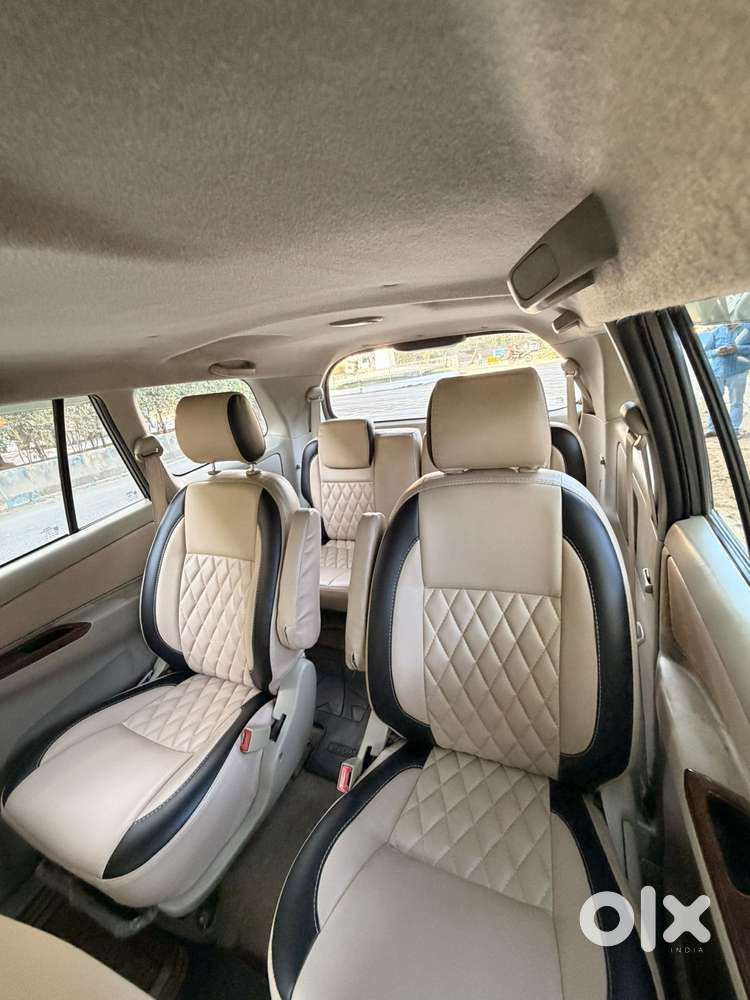 Toyota Innova 2.5 G (diesel) 7 Seater Bs Iv, 2014, Diesel