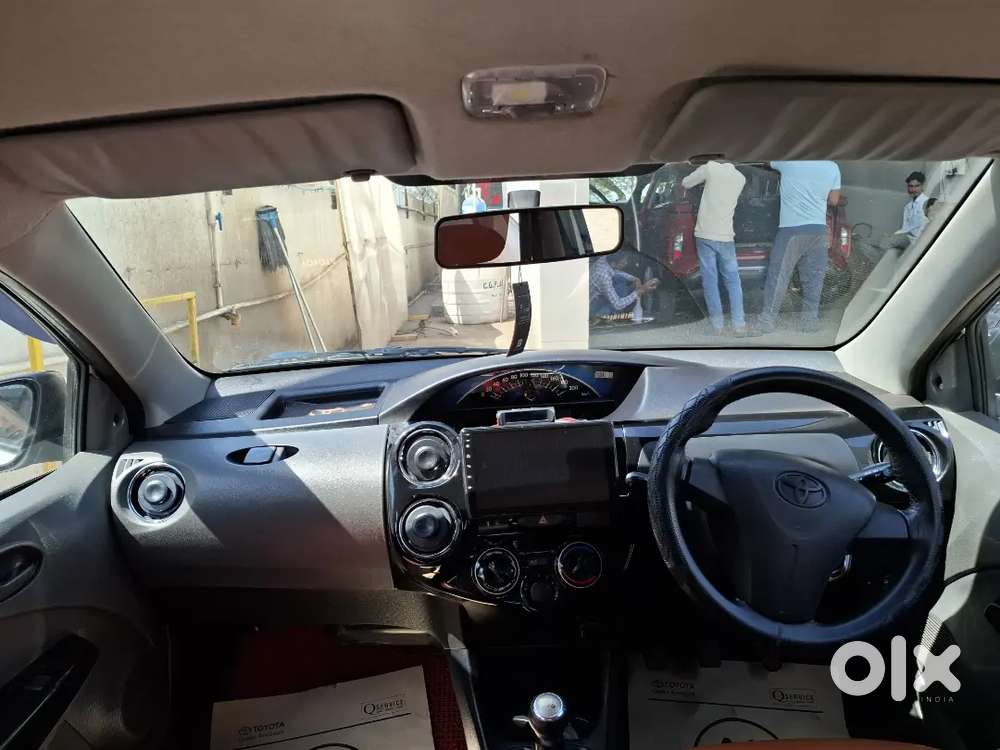 Toyota Etios Liva 2013 Petrol 100000 Km Driven