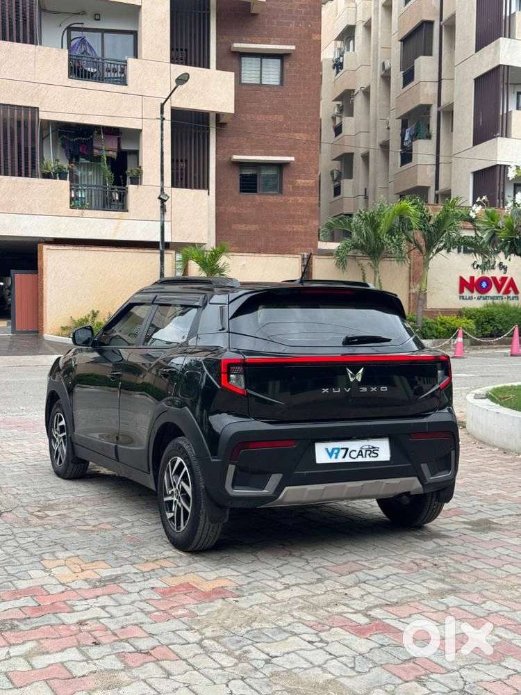 Mahindra Xuv 3xo Ax5 Ds Mt, 2025, Diesel