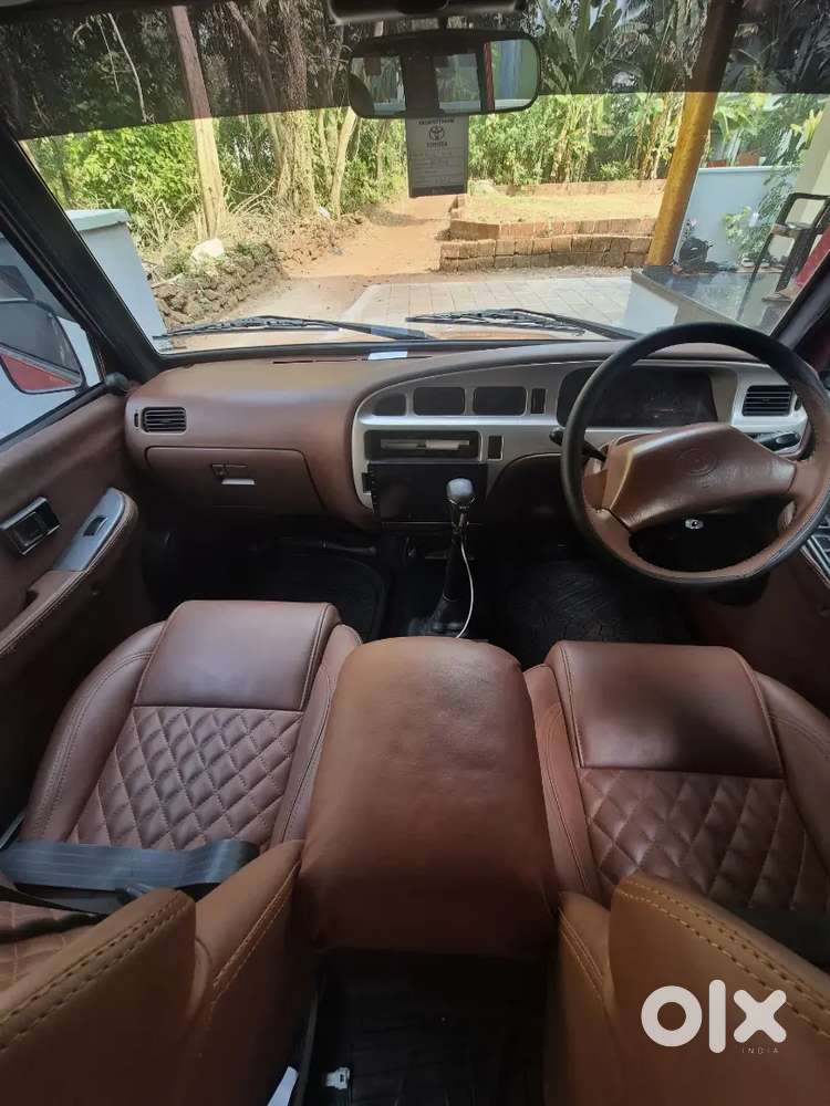 Toyota Qualis 2002
