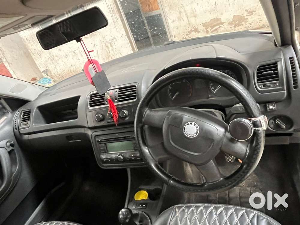 Skoda Fabia Petrol 120000 Km Driven