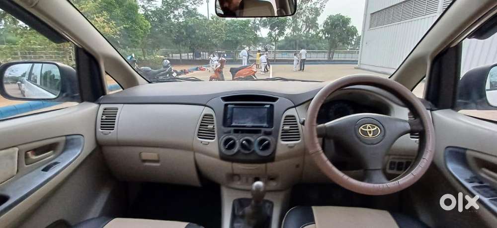 Toyota Innova 2.5 G (diesel) 8 Seater, 2011, Diesel