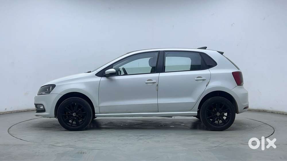 Volkswagen Polo Petrol Highline 1.2l, 2017, Petrol