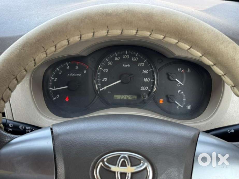 Toyota Innova 2.5 G (diesel) 7 Seater, 2014, Diesel
