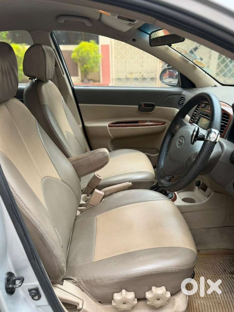 Hyundai Verna Transform 1.6 Sx Vtvt, 2011, Petrol