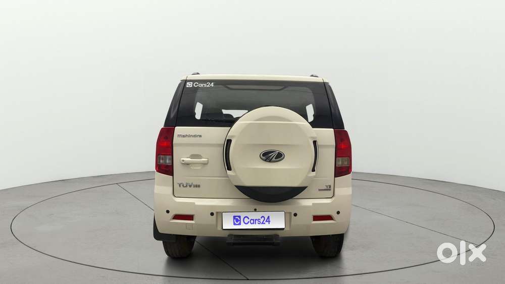 Mahindra Tuv 300 T8 Amt, 2016, Diesel