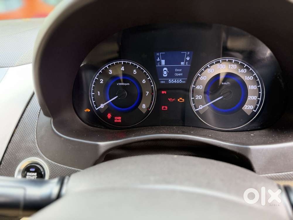 Hyundai Verna [2015-2017] Fluidic 4s 1.6 Vtvt S (o) Mt, 2015, Petrol