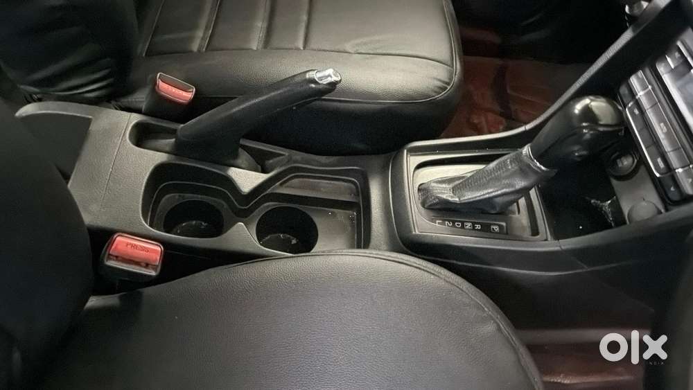 Maruti Suzuki Vitara Brezza 1.5 Vxi At, 2021, Petrol