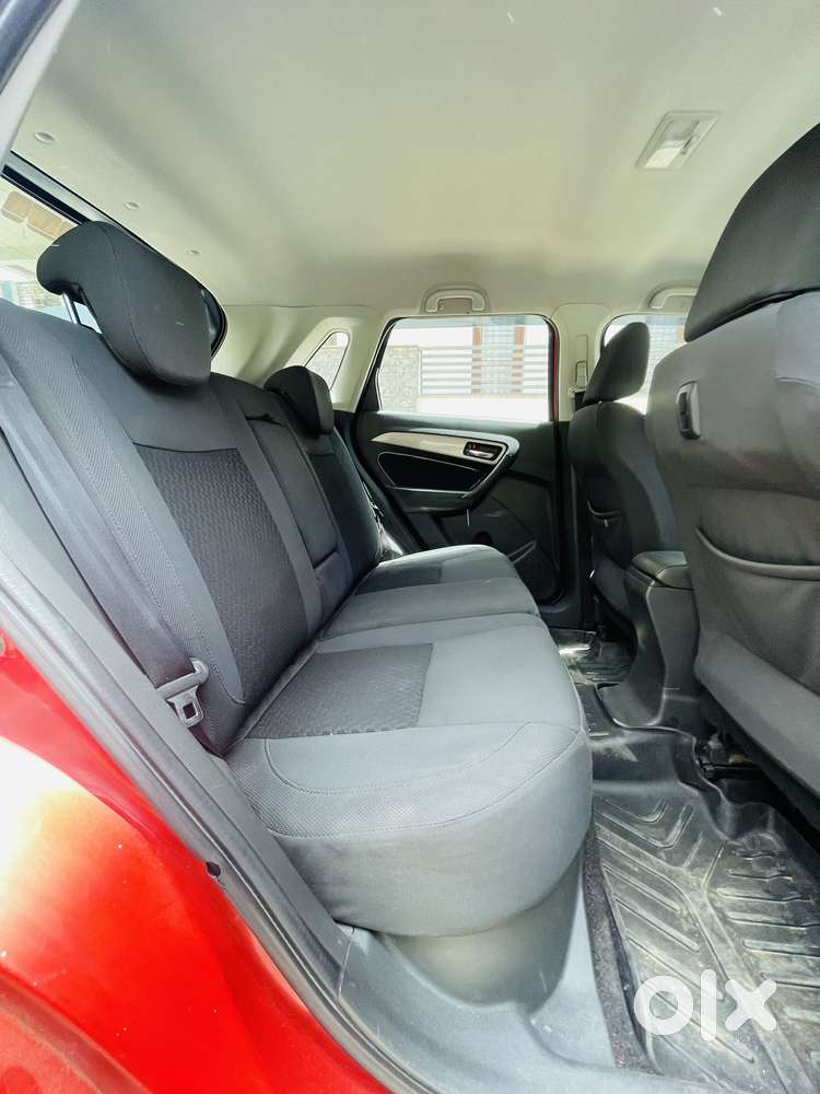 Maruti Suzuki Vitara Brezza Zdi+ Mt, 2016, Diesel