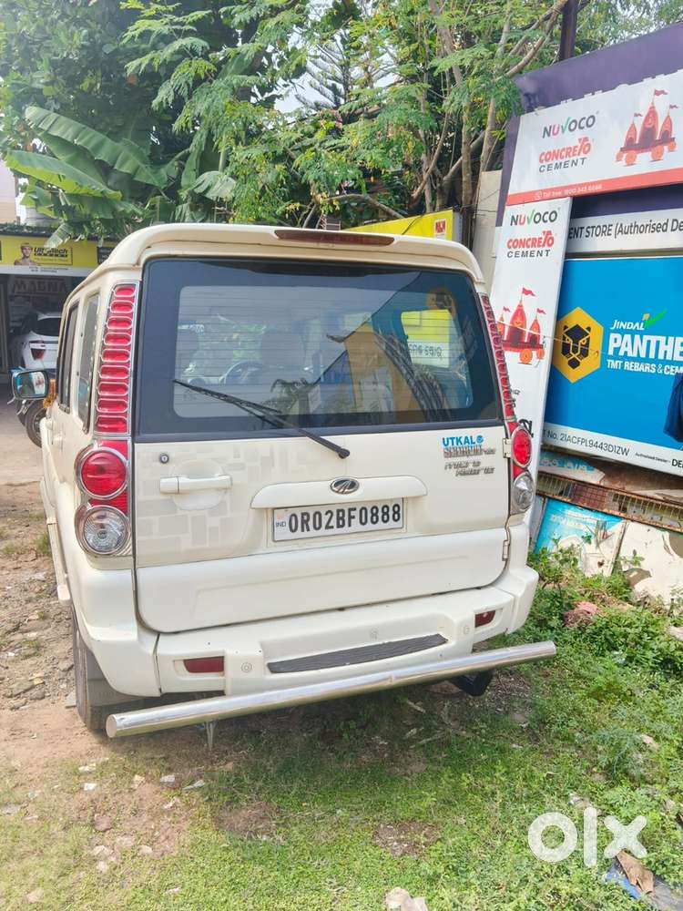 Mahindra Scorpio Classic 2011