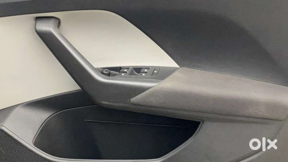 Skoda Kushaq 1.0 Tsi Ambition At, 2022, Petrol