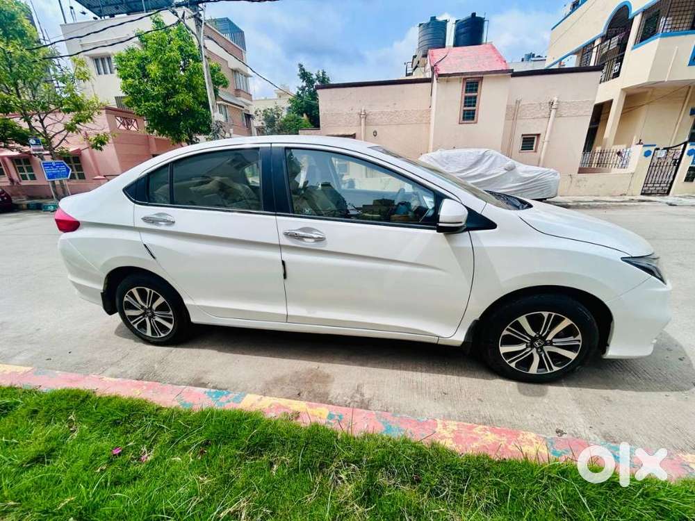 Immaculate 2022 Honda City 4th Gen V Petrol | Single Owner | 43k Kms |