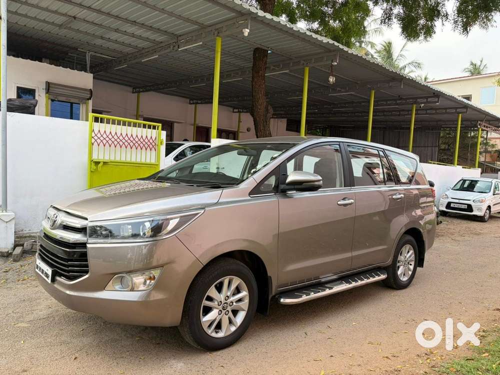 Toyota Innova Crysta 2018 Variant