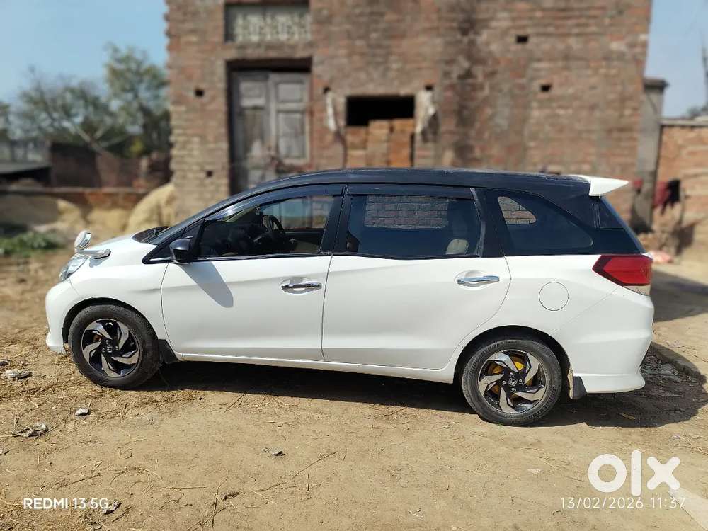 Honda Mobilio 1.5 Celebration 2015
