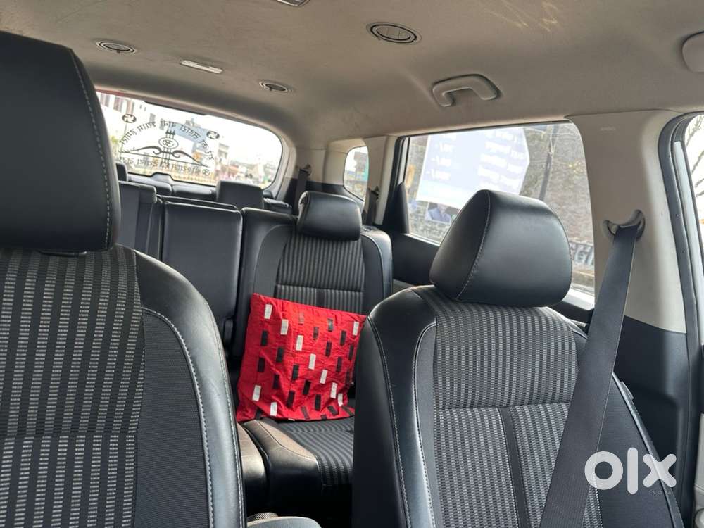 Kia Carens 2023 Petrol Well Maintained