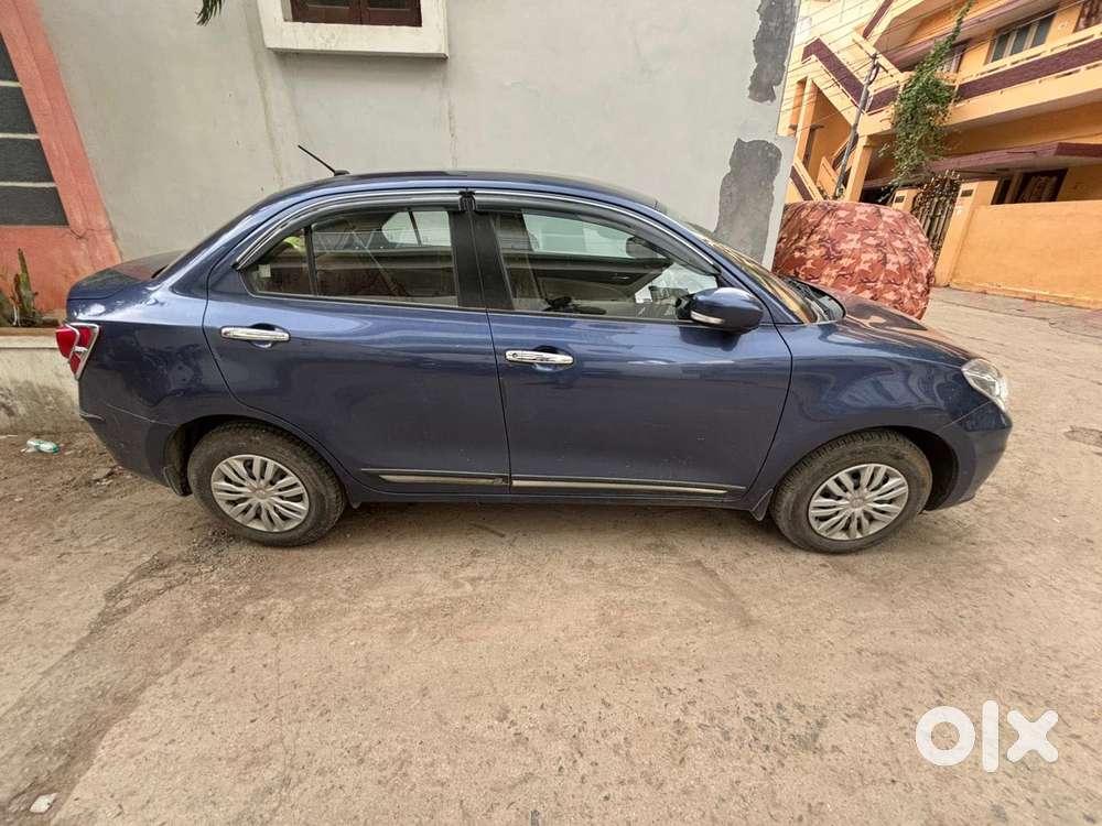 Maruti Suzuki Swift Dzire Vxi Optional, 2022, Petrol