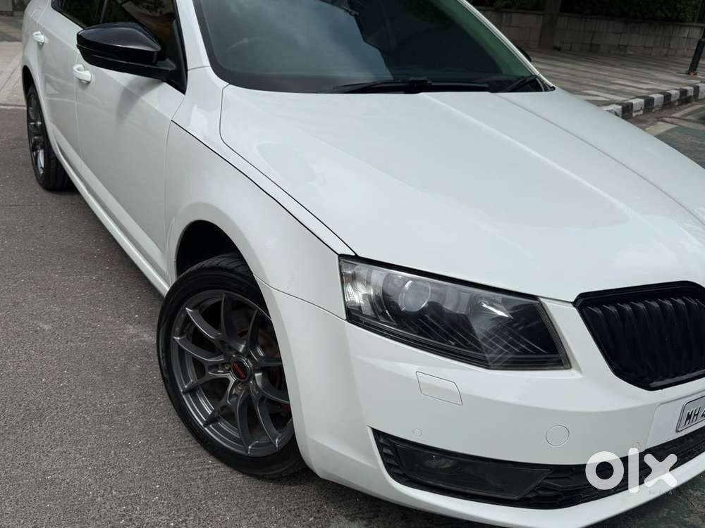 Skoda Octavia Elegance 1.8 Tsi At, 2015, Petrol