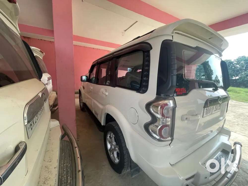 Mahindra Scorpio S10 2018