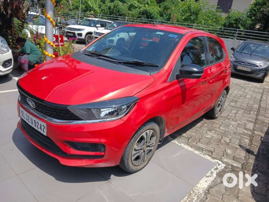 Tata Tiago 1.2 Revotron Xt (o), 2023, Petrol