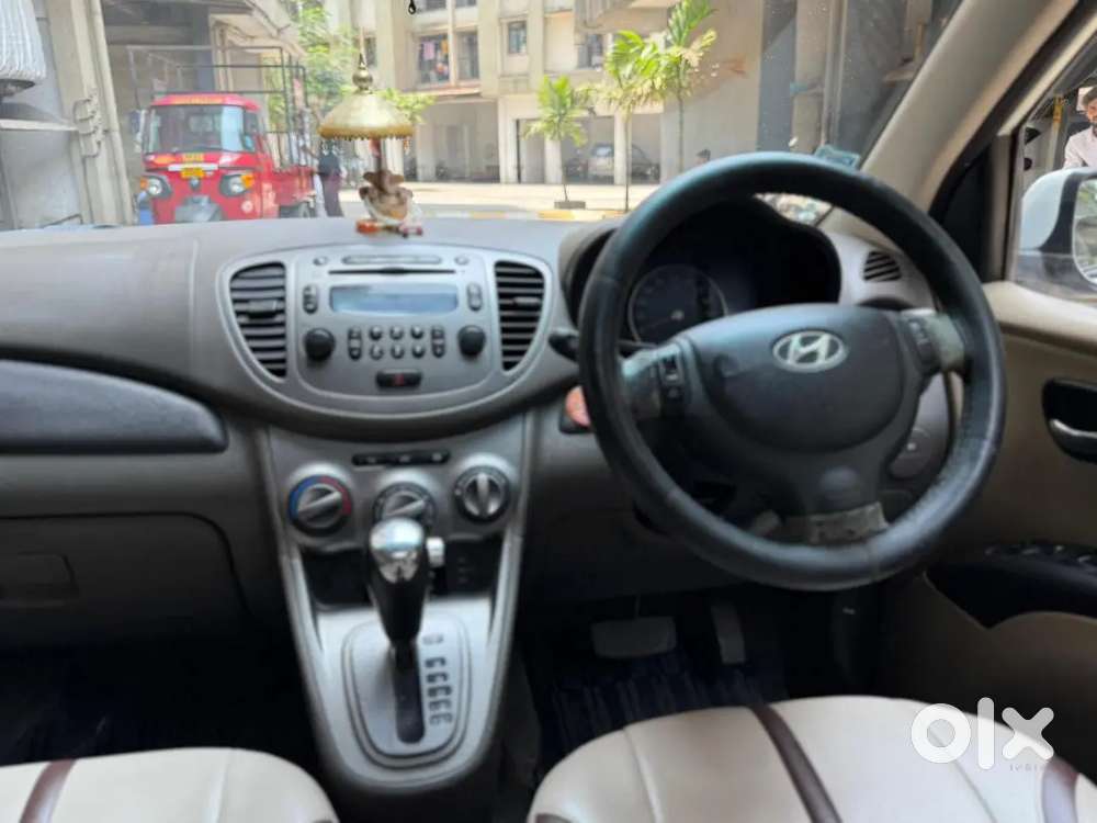 Hyundai I10 2011 Petrol 70000 Km Driven