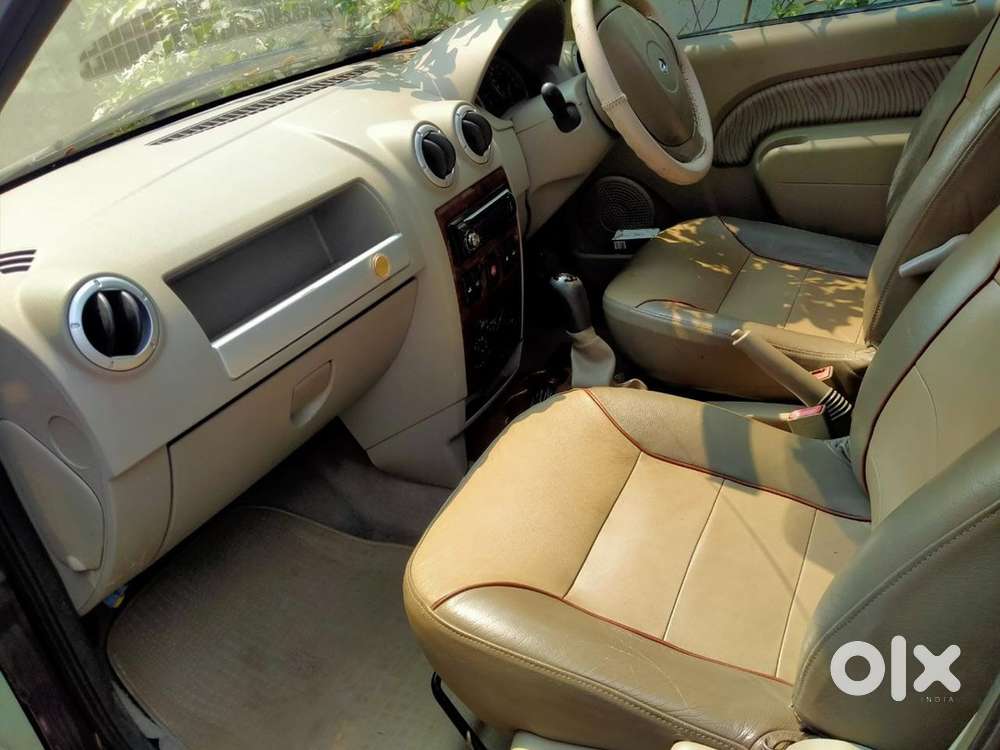 Mahindra Renault Logan 2008