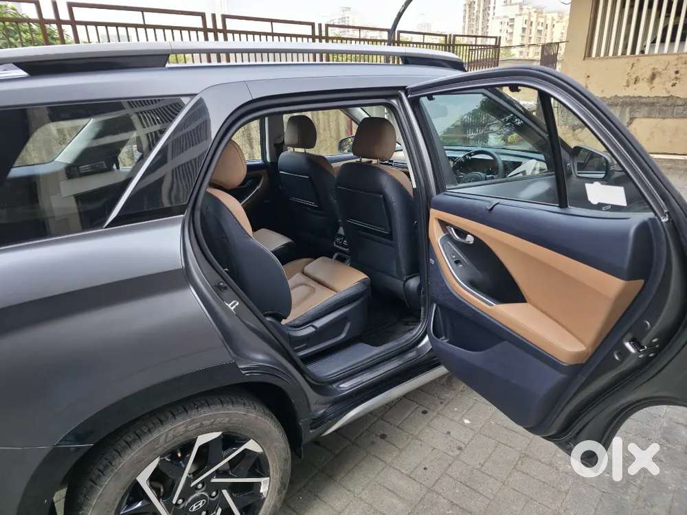Hyundai New Alcazar Petrol 1.5dct Oct2024 Signature In Excellent Cond.