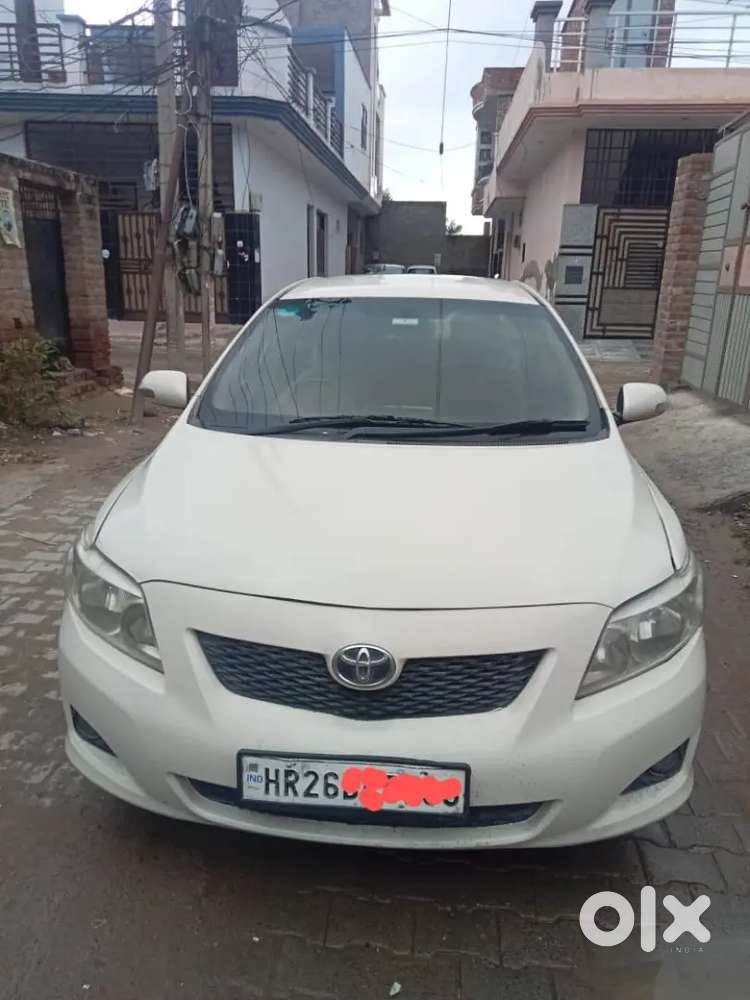 Toyota Corolla Altis 2010