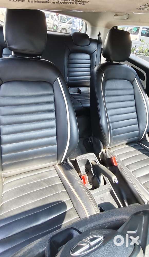 Tata Altroz 1.2 Xe, 2024, Petrol