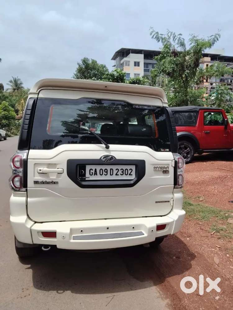 Mahindra Scorpio S10 Diesel 2016