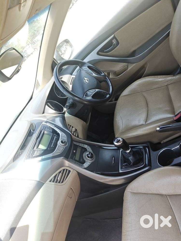 Hyundai Elantra 1.6 Sx Option, 2013, Petrol