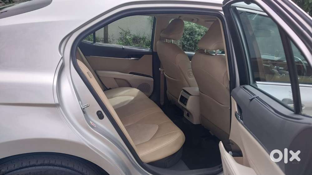 Toyota Camry Hybrid, 2019, Petrol