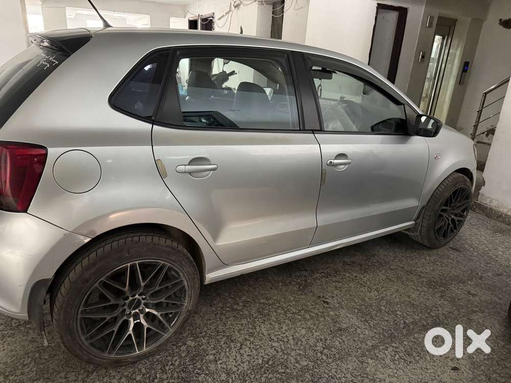 Volkswagen Polo Petrol Manual 2012 Year