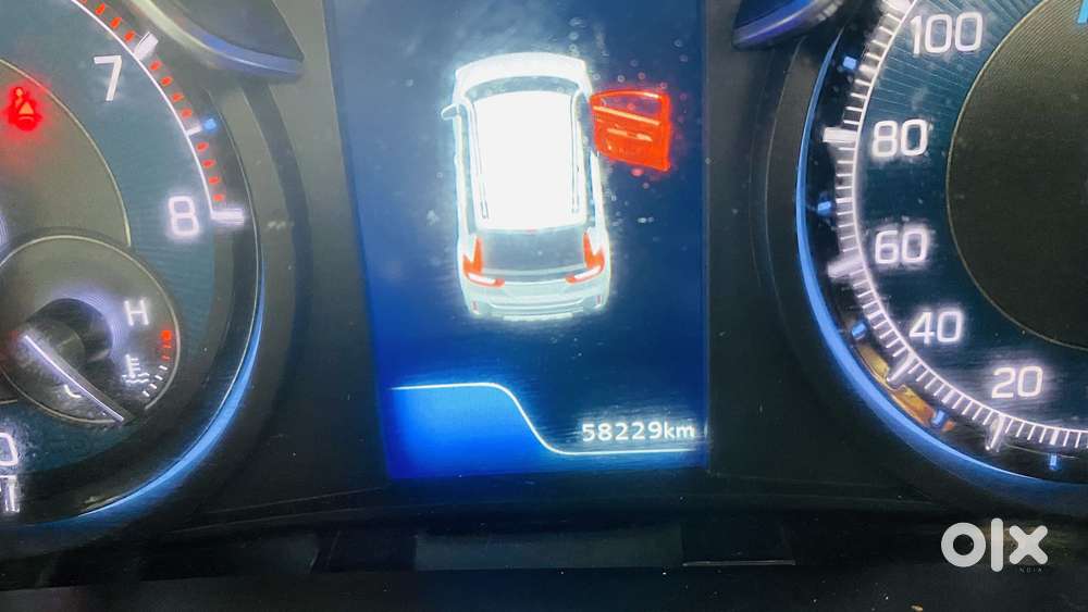 Maruti Suzuki Xl6 1.5 Zeta Mt, 2023, Petrol