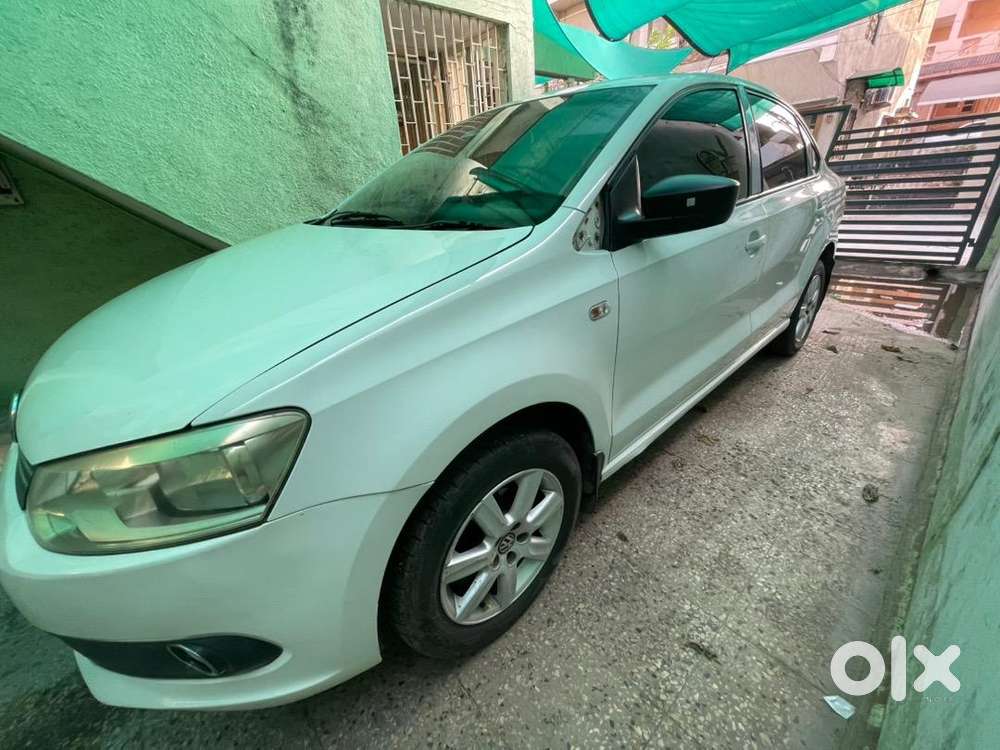 Volkswagen Petrol 2011 Car